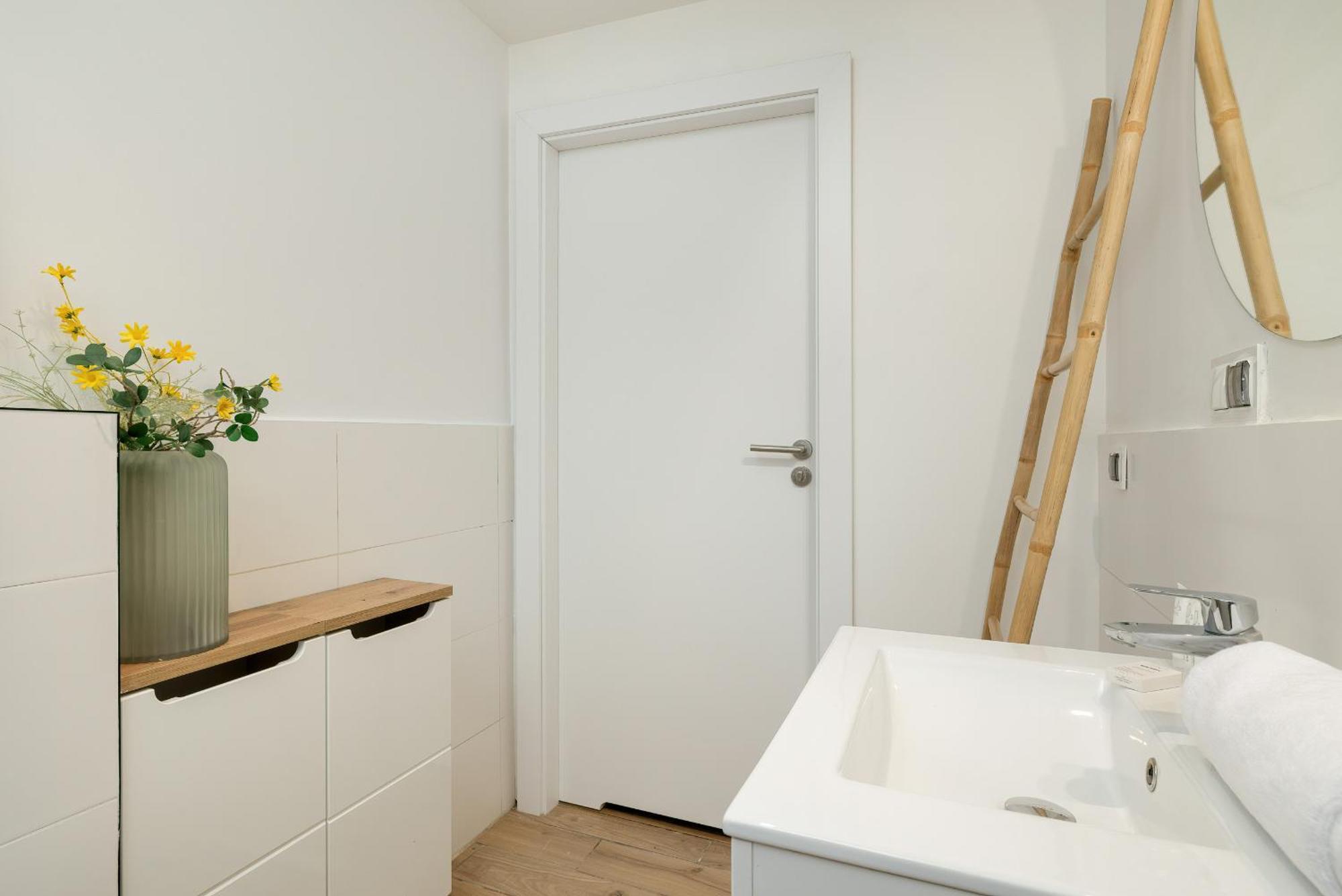 Tysiaclecia Studio Apartament Z Balkonem I Darmowym Parkingiem By Noclegi Renters カトヴィツェ エクステリア 写真