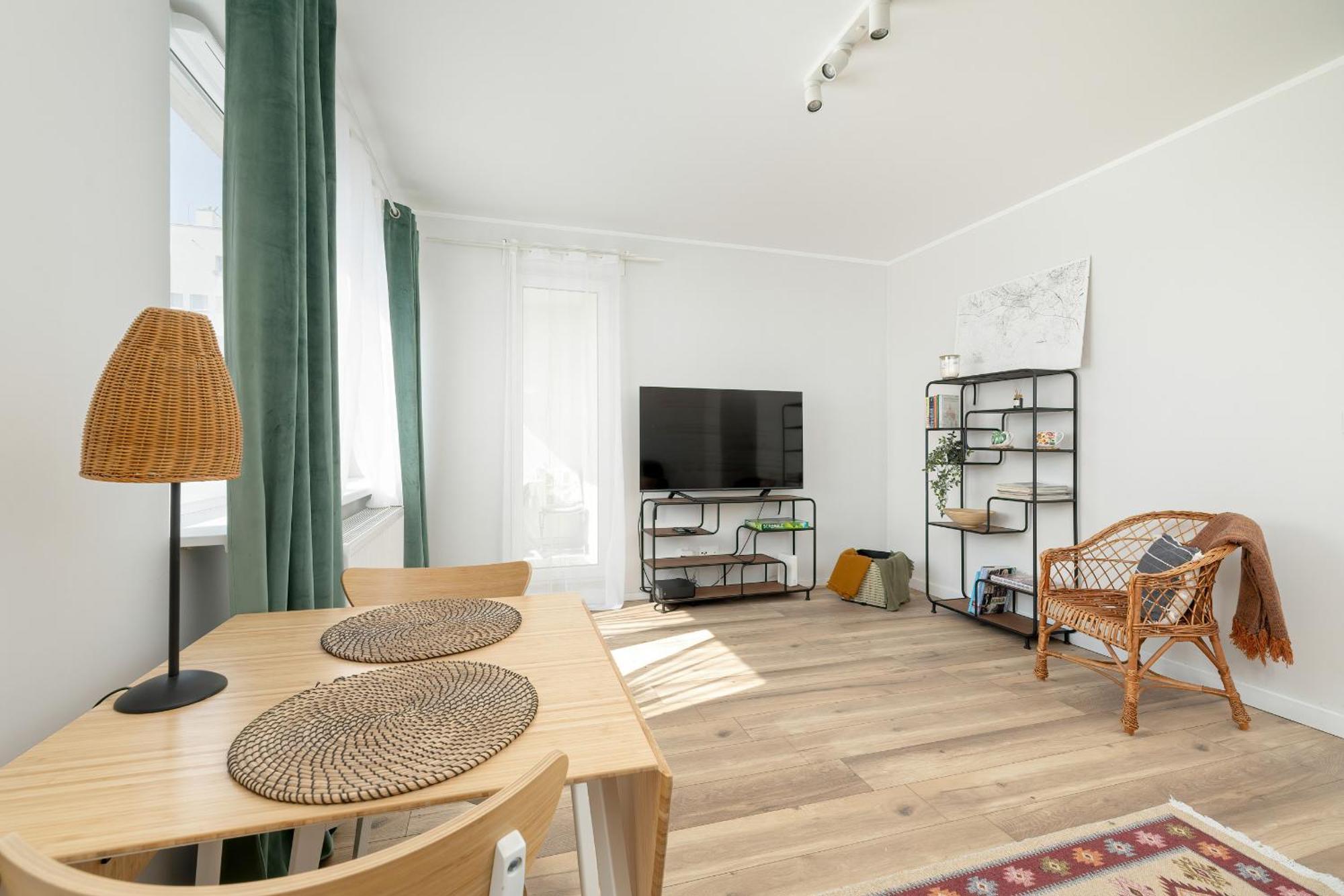 Tysiaclecia Studio Apartament Z Balkonem I Darmowym Parkingiem By Noclegi Renters カトヴィツェ エクステリア 写真